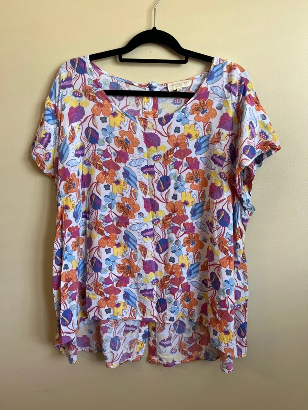Cynthia Rowley Woman 3X Floral Hi Low Blouse Colorful Rayon Short Sleeve Top